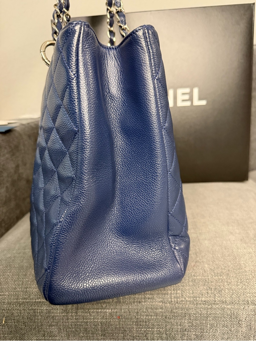 CHANEL CC caviar XL GST Grand shopping tote navy leather tote bag - Picture 4 of 15